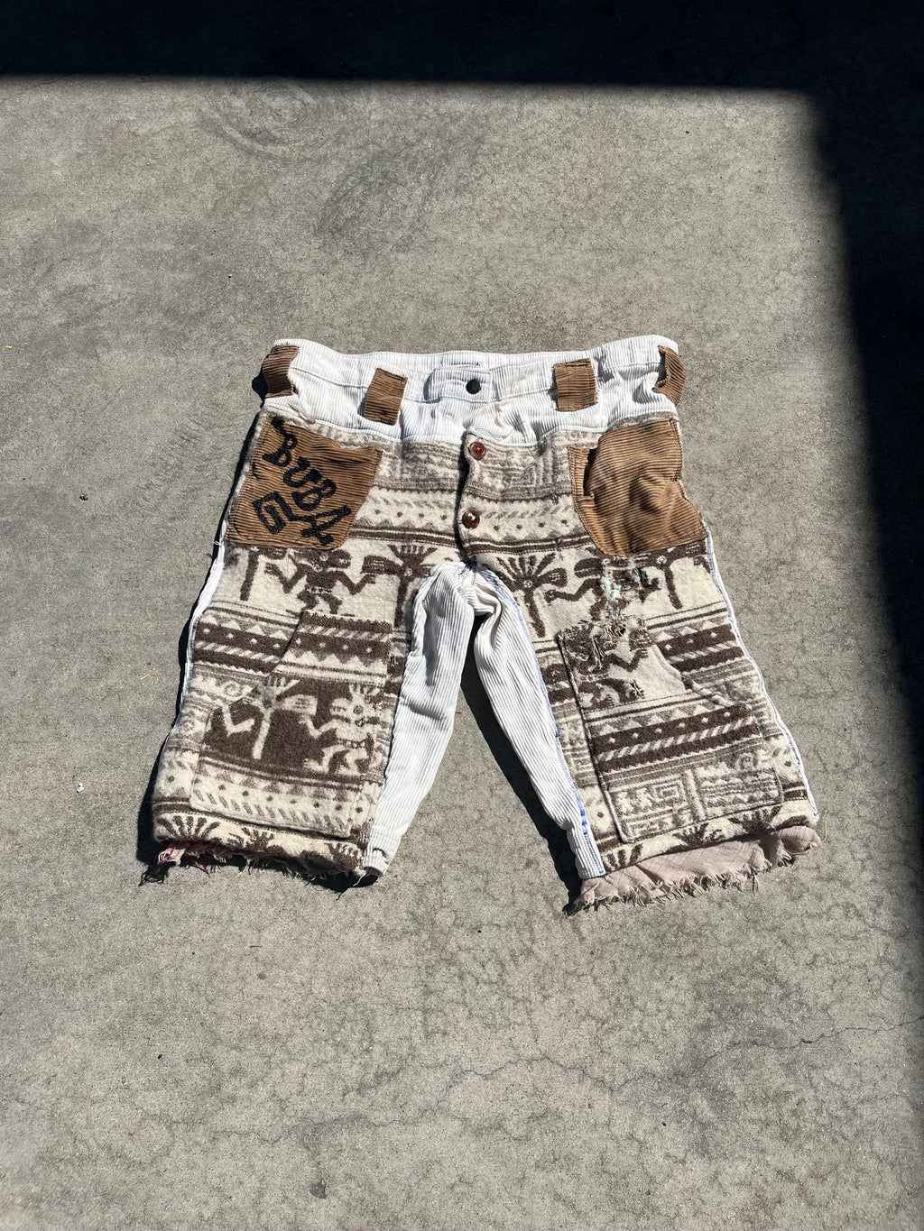 Desert snow shorts